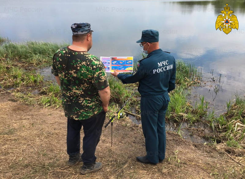 Спасатели продолжают патрулировать водоемы Смоленской области