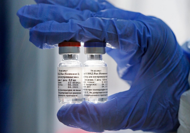 Более 79 тысяч смолян привили первым компонентом вакцины от COVID-19