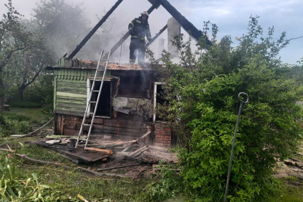 В Смоленске на улице 1 Мая произошел страшный пожар