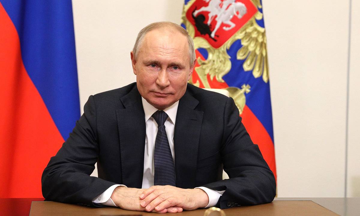 Владимир Путин подписал закон о новых мерах поддержки беременных и семей с детьми 