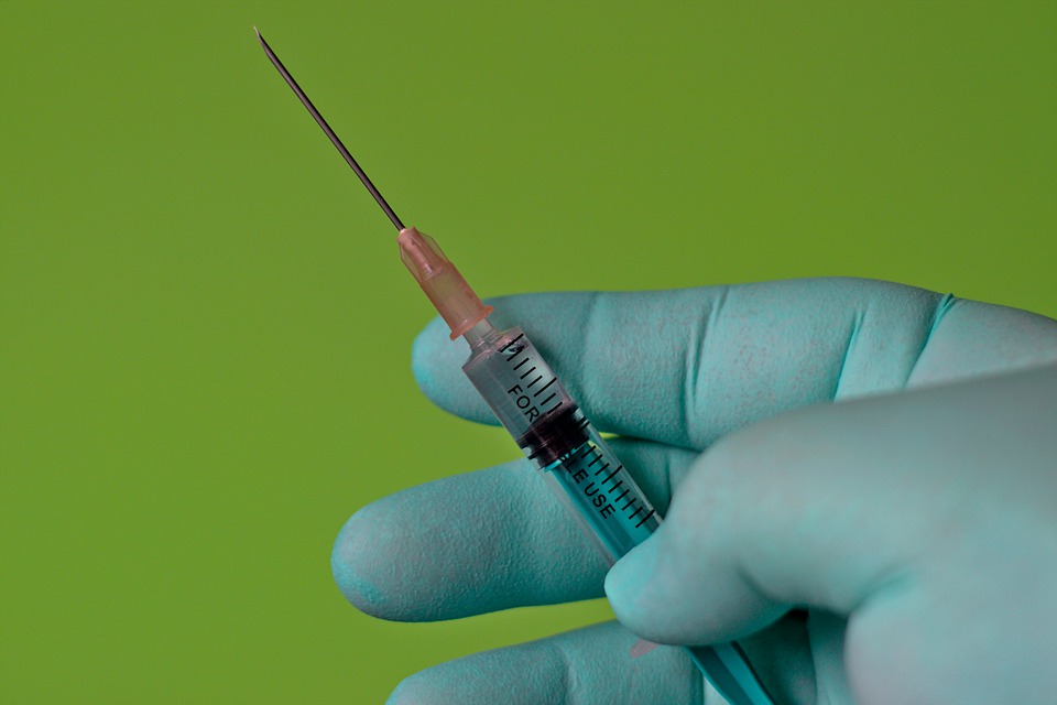 За сутки в Смоленской области против COVID-19 вакцинировано 345 человек