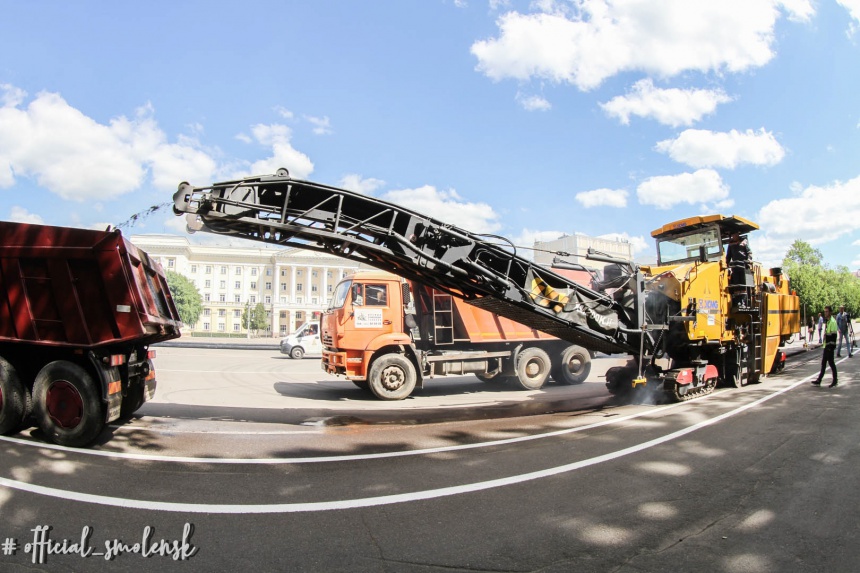 В Смоленске на площади Ленина начался ремонт