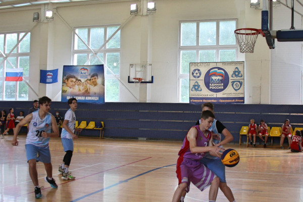 В городе Десногорске прошли соревнования по баскетболу 3х3