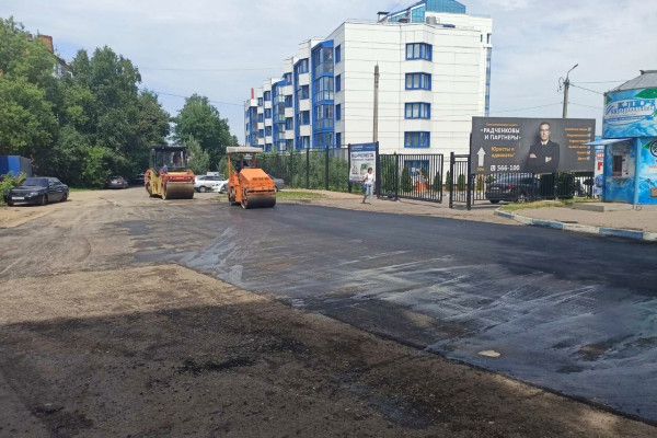 В Смоленске  продолжается активный ремонт дорог