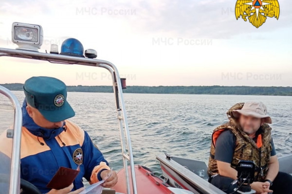 Сотрудники МЧС несколько дней патрулировали Яузское водохранилище в Смоленской области
