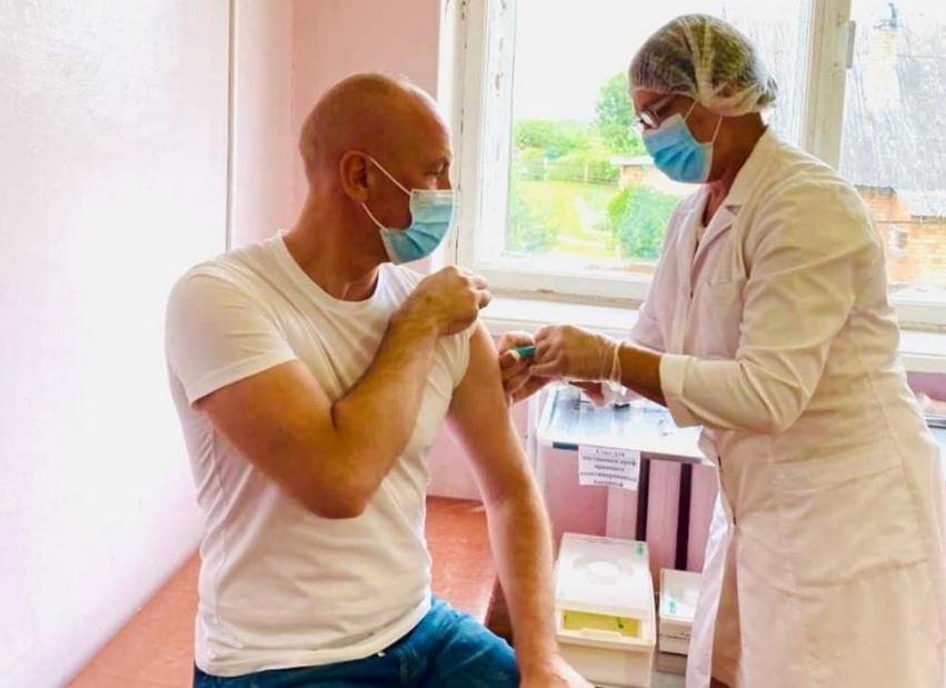 Игорь Соколов: «Личным примером демонстрирую необходимость прививки»