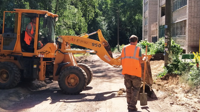 На каком этапе находятся ремонтные работы во дворах Заднепровья в Смоленске