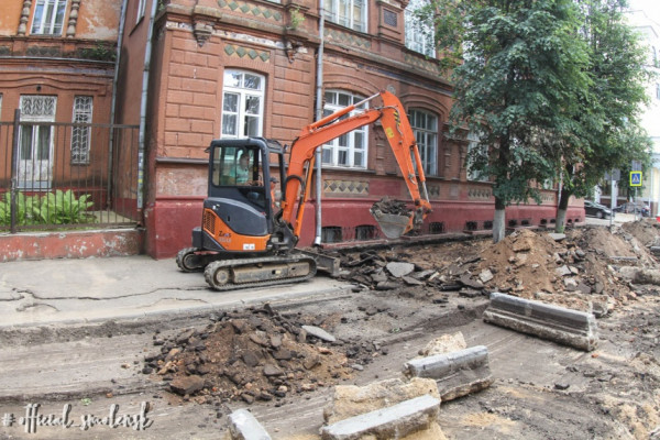 Ремонт улицы Маяковского в городе Смоленске продолжается 