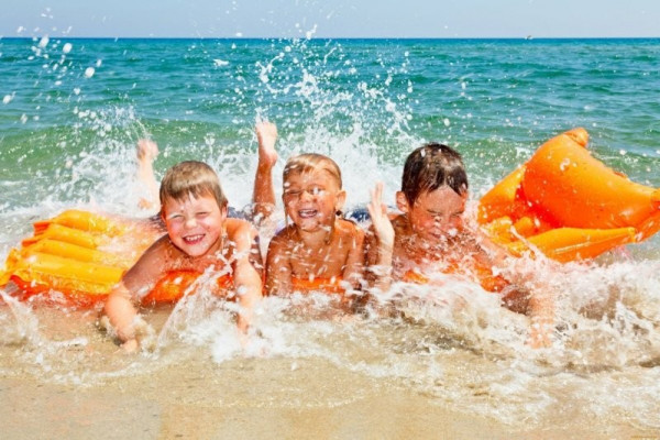 Смоляне с 22 июля могут забронировать путевки на летний отдых детей в Анапе