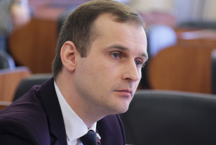 Сенатор Сергей Леонов внес в Госдуму проект закона о снижении платы за коммуналку для малообеспеченных семей