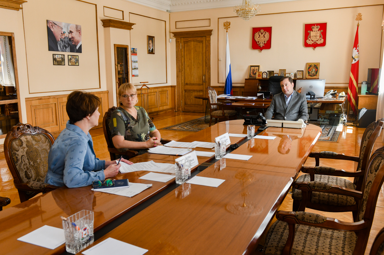 В администрации Смоленской области обсудили итоги проведения Единого государственного экзамена