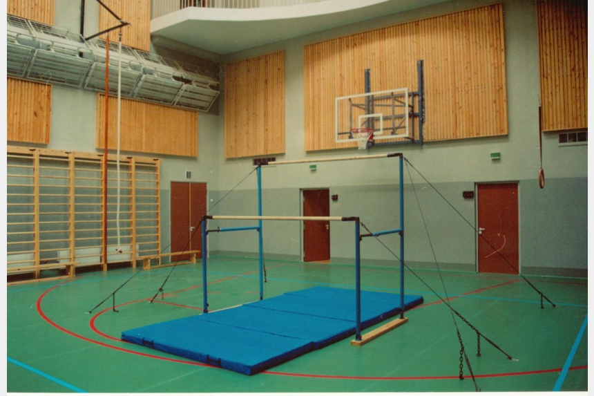 Три спортивные школы Смоленска получили новое оборудование и инвентарь