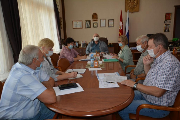 Глава Руднянского района встретился с руководителями общественных организаций 