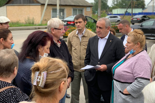 Сергей Неверов встретился с жителями Угранского района