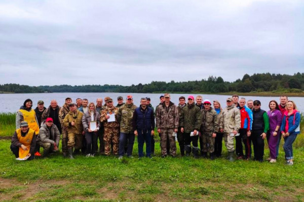 Работники прокуратуры Смоленской области соревновались в рыбной ловле