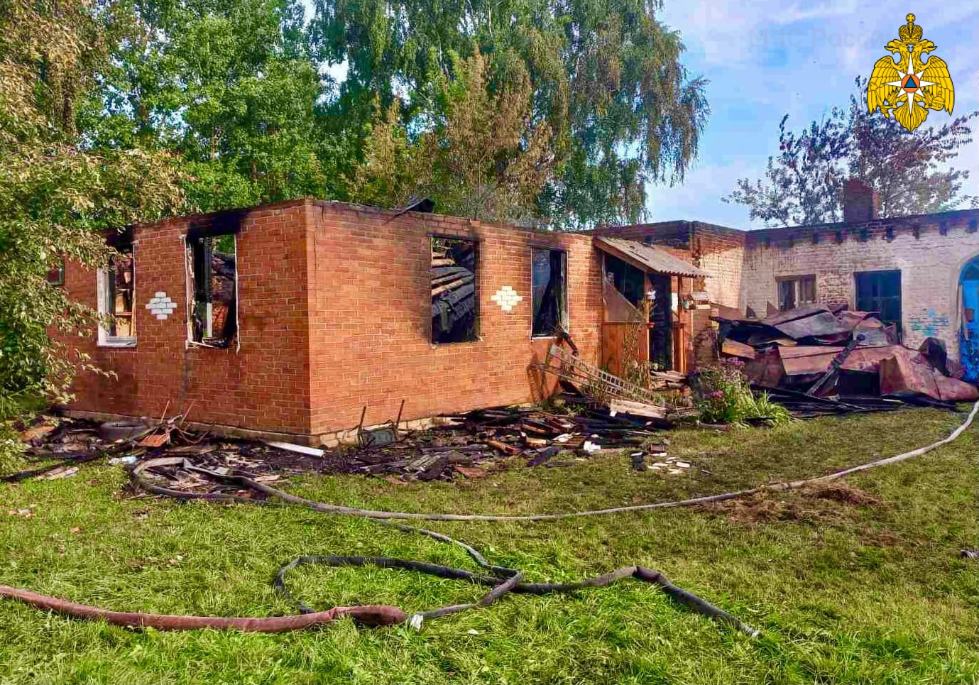 В Сычевском районе сгорело здание библиотеки