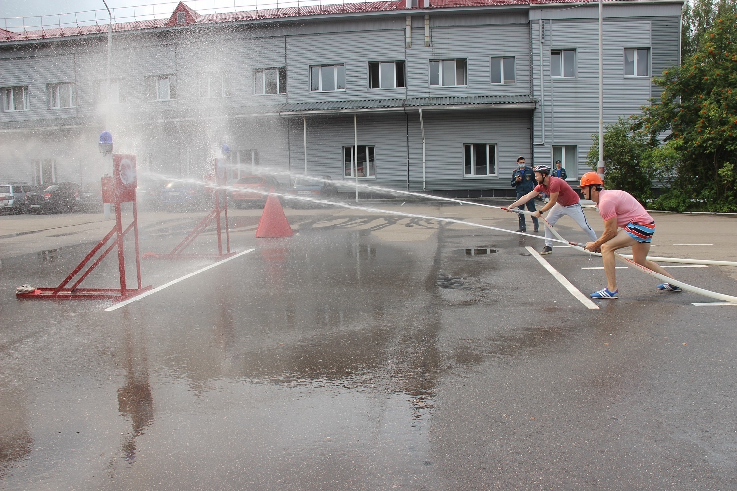 На Смоленской АЭС состоялись соревнования добровольных пожарных формирований
