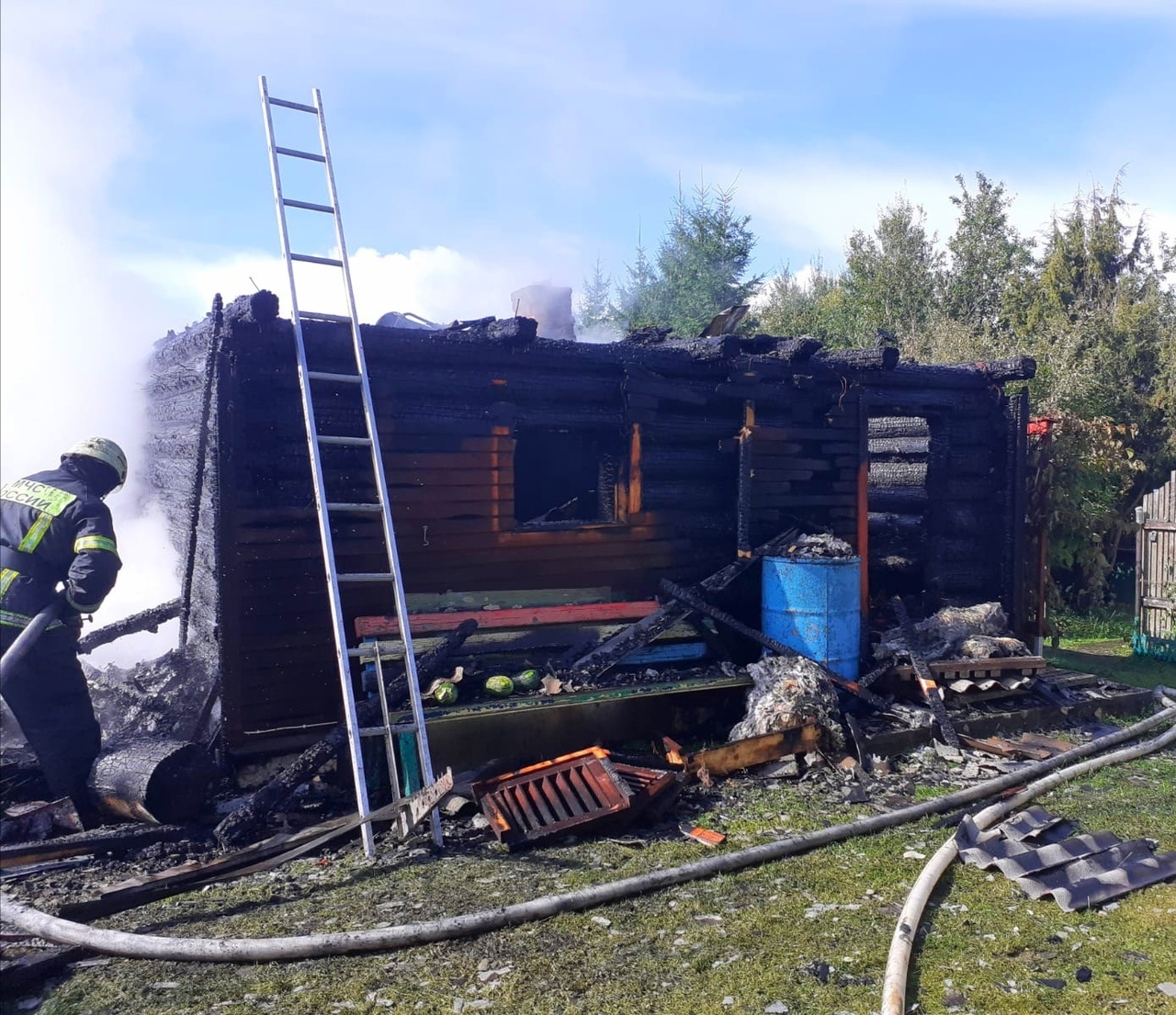 В Гагаринском районе сгорела баня