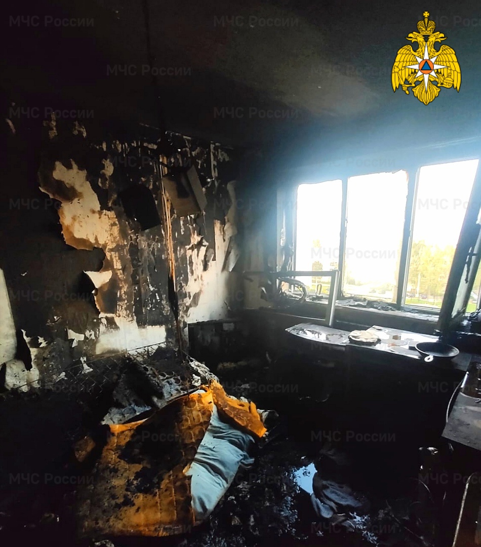 Смоленские спасатели за сутки дважды выезжали на ликвидацию возгораний в квартирах