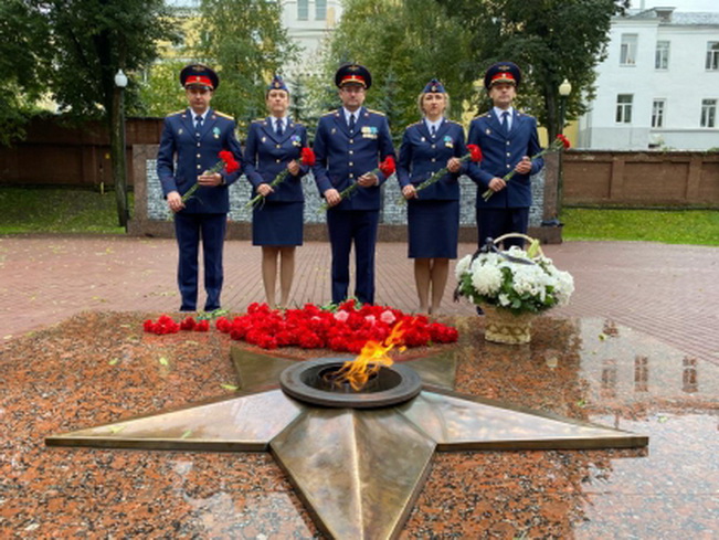 Офицеры регионального СУ СК России почтили память освободителей Смоленщины