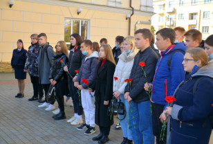 В Смоленске сотрудники полиции провели профориентационное мероприятие для студентов