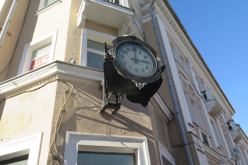 В Смоленске заработали исторические часы на Большой Советской
