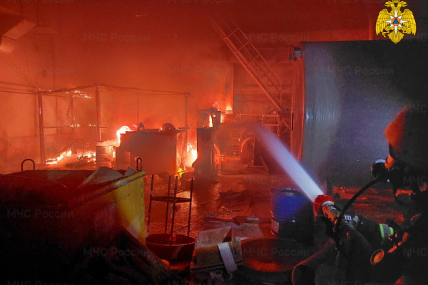 В Сафонове произошел пожар в производственном помещении