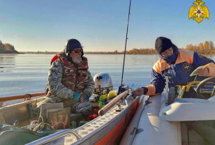 Смоленским рыбакам напомнили о мерах безопасности на водоемах