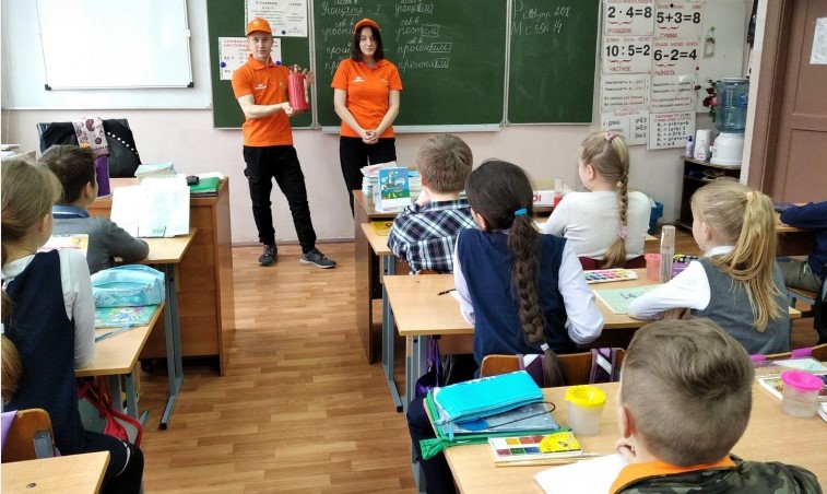 В школах Смоленска завершился месячник пожарной безопасности
