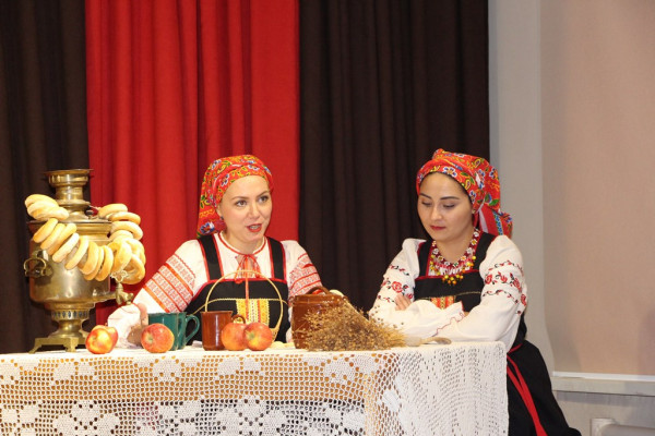 В Смоленске в Центре народного творчества состоялся праздник «Покровские посиделки» 