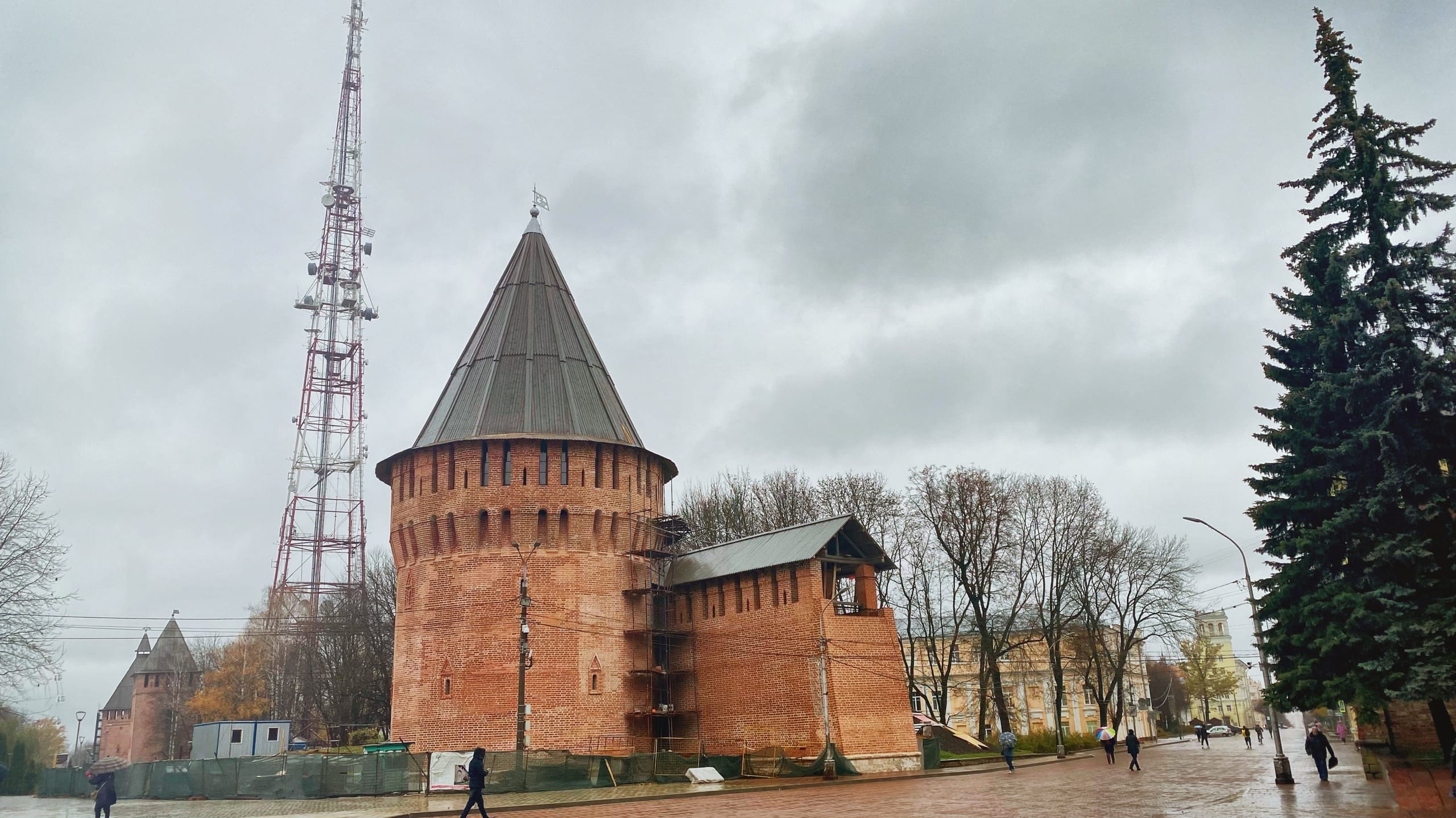УНИКАЛЬНАЯ СМОЛЕНЩИНА: Башня «Громовая»: от оборонительного сооружения к музею
