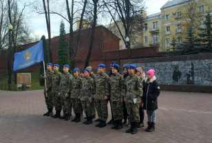 В Смоленске юным воспитанникам «КУОС-Вымпел» вручили васильковые береты
