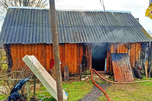В деревне Зыколино Смоленского района горела баня