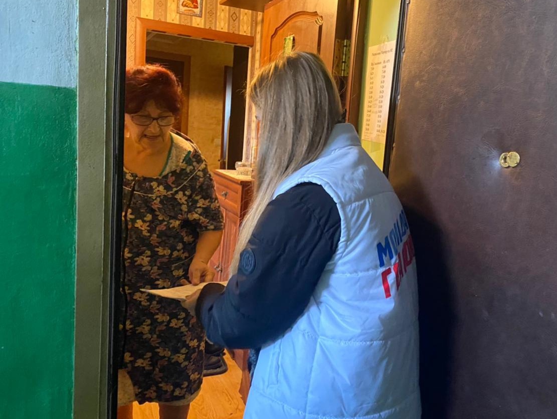 Волонтеры «Единой России» ежедневно доставляют лекарства и продукты смолянам