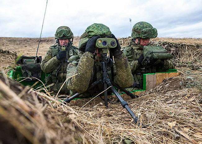 В Смоленской области разведчики ЗВО навели огонь артиллерии на «противника»