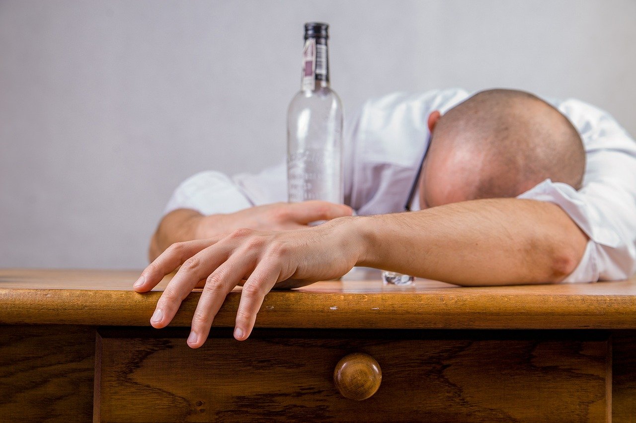 86 раз за минувшую неделю смоляне распивали алкоголь в общественных местах