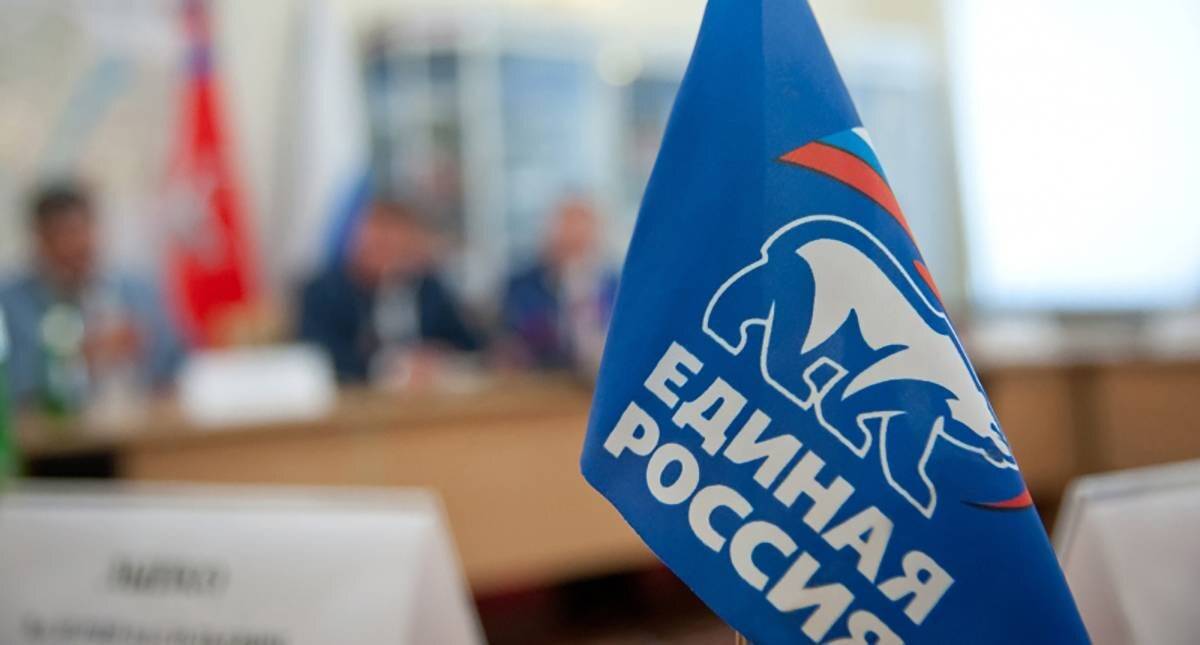Во всех районах Смоленской области в честь 20-летия «Единой России» пройдут тематические приемы граждан