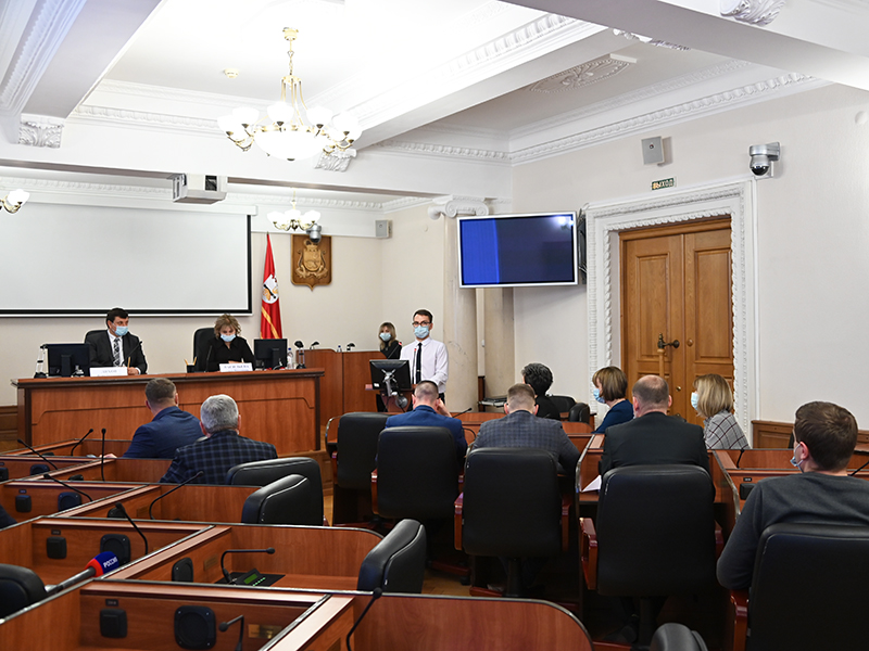 В региональном парламенте обсудили ситуацию с COVID-19 в Смоленской области