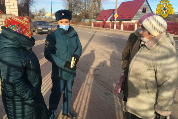 Жителям Ершичского района напомнили о правилах пожарной безопасности