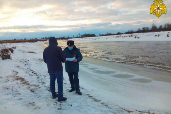 Инспекторы ГИМС провели рейд на водоемах Новодугинского района