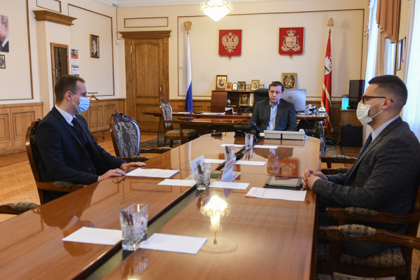 Алексей Островский провел рабочую встречу с депутатом Госдумы Сергеем Леоновым