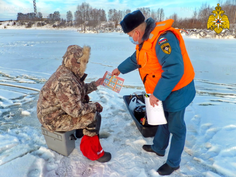 Инспекторы ГИМС провели рейды на водоемах Вяземского района