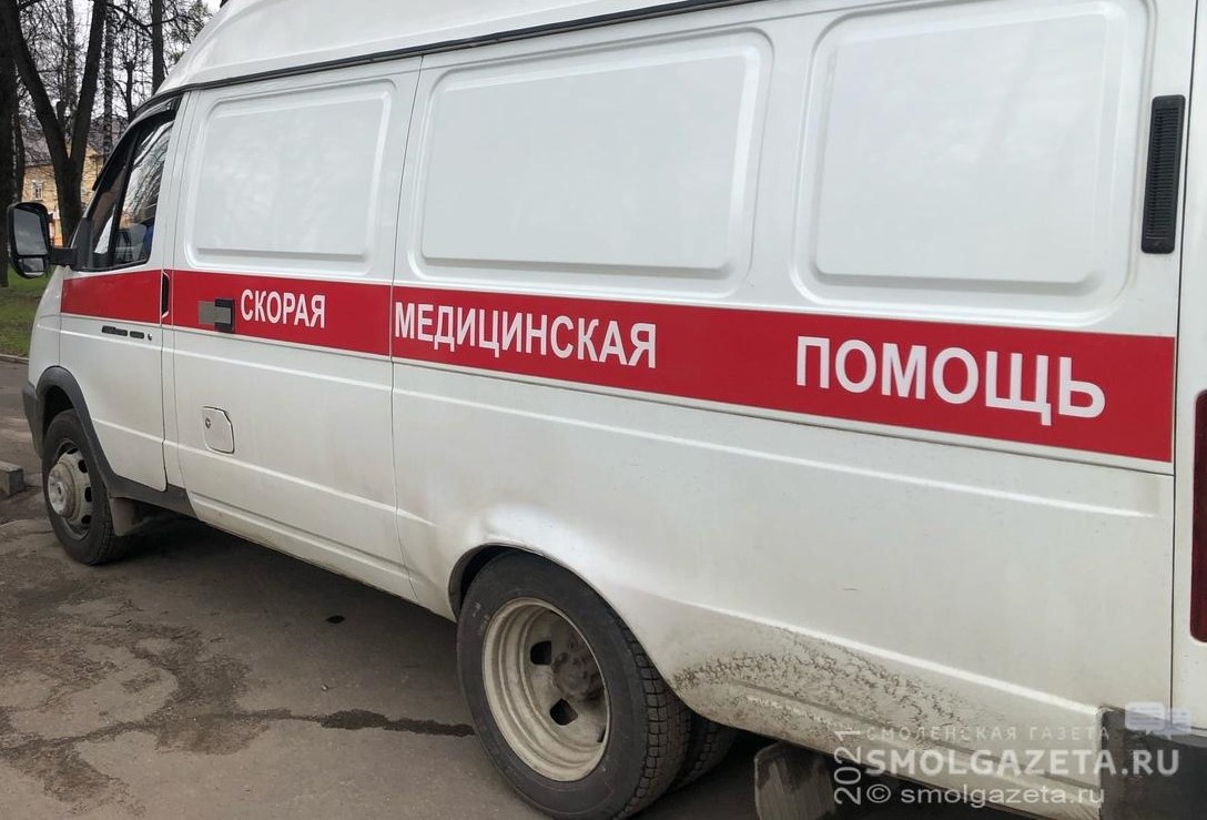 Грузовик опрокинулся ночью в Кардымовском районе