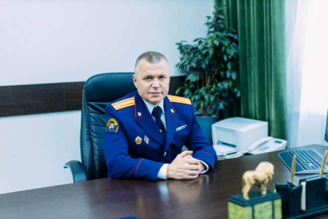 Анатолий Уханов поздравляет смолян с Днём работника органов безопасности РФ
