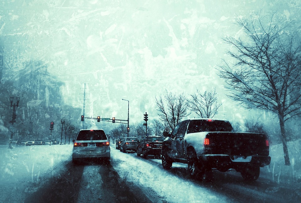 Как вести себя на автотрассе в сильные морозы