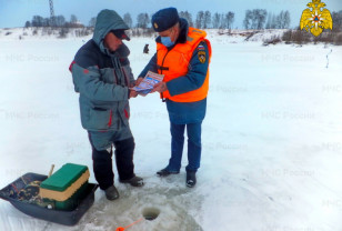 В Гагаринском районе рыбакам напомнили о правилах безопасности на водоемах