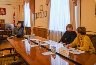Алексей Островский провел совещание по вопросам работы системы образования в Смоленской области