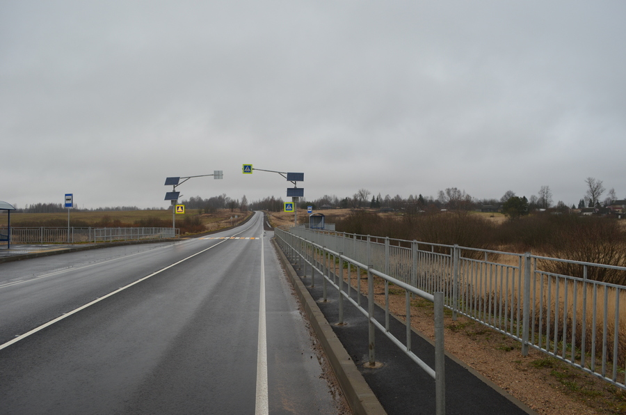 На дорогах Смоленщины, отремонтированных в рамках нацпроекта, установили более тысячи знаков