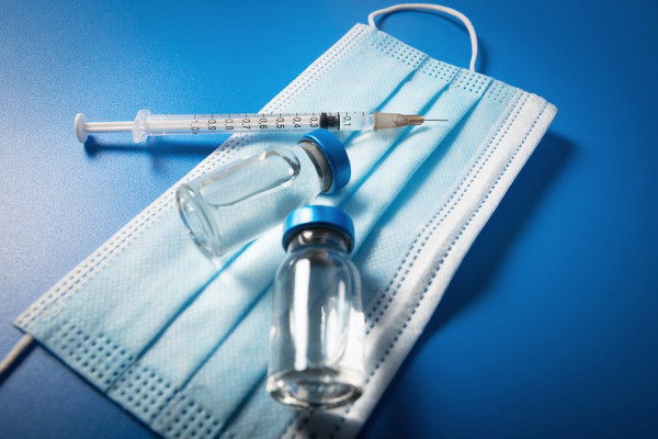 На Смоленщине более 422 тысяч человек вакцинировали против коронавируса