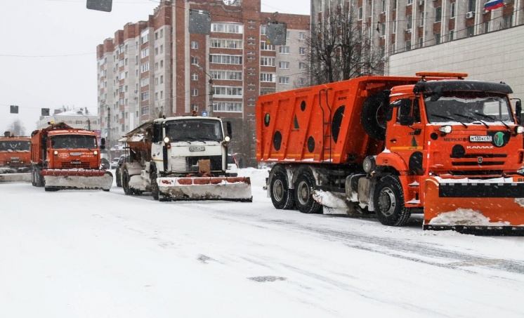 Коммунальным службам города Смоленска поручили оперативно ликвидировать последствия снегопада 